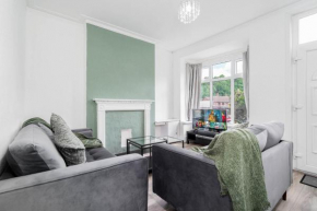 2 bed house/Edgbaston/Families/Contractors/Parking